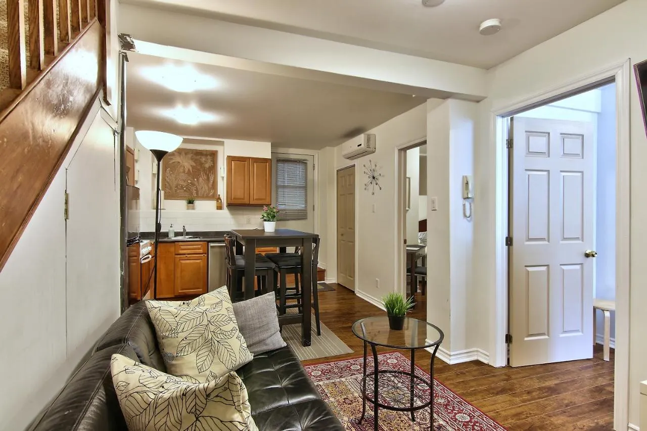 Apartment Et Studio مونتريال كندا