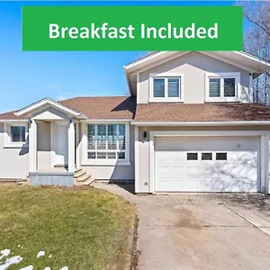  Holiday home Country In The - Wonderful Complimentary Breakfast Delivered Daily To House Canada