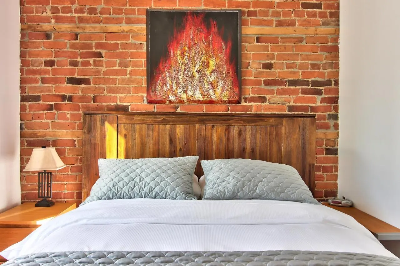 Apartment Et Studio Montreal