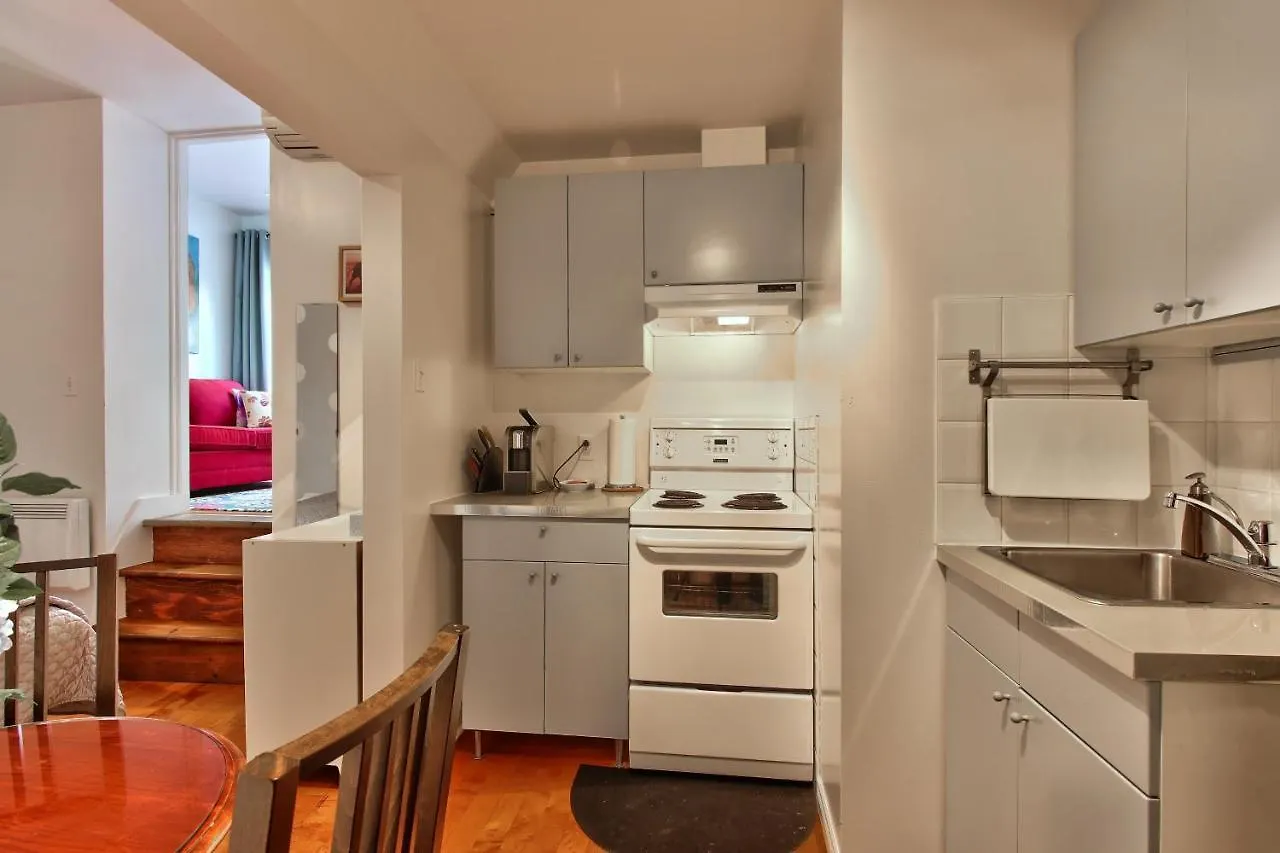 Apartment Et Studio Montreal