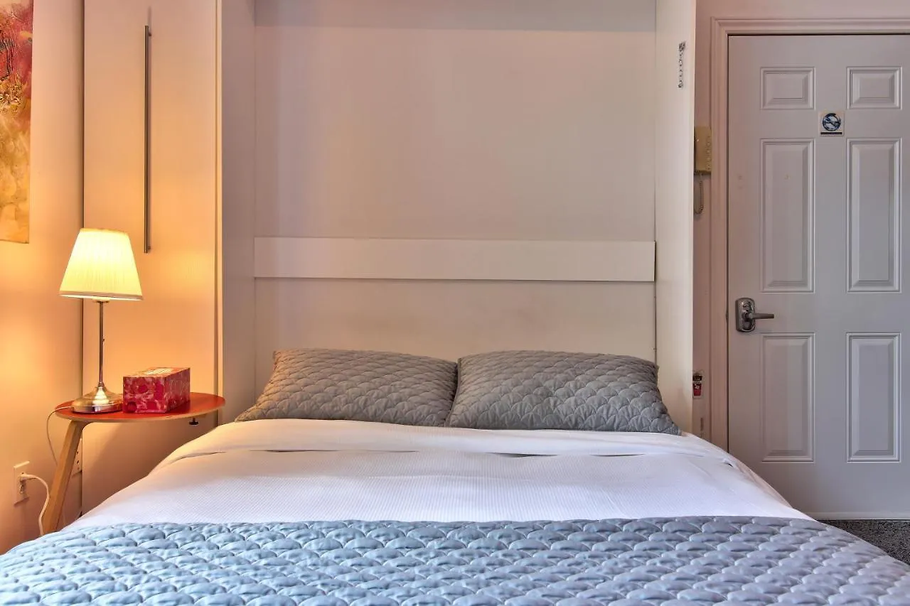 Apartment Et Studio Montreal