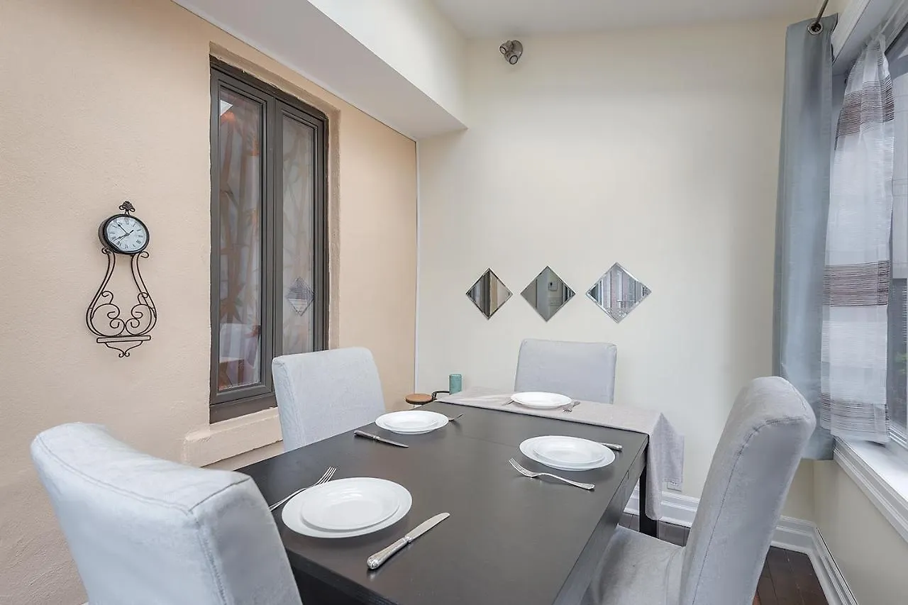 Apartment Et Studio Montreal Canada