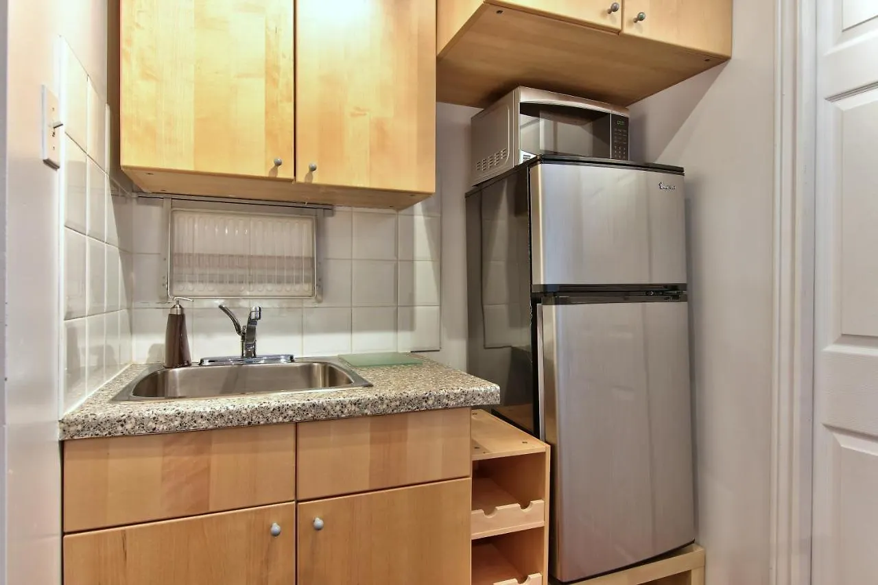 Apartment Et Studio Montreal